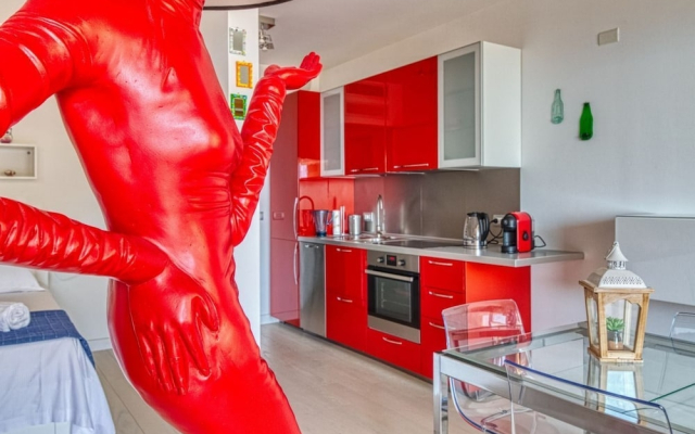 The Lady in Red Studio Flat with Sea View Terrace