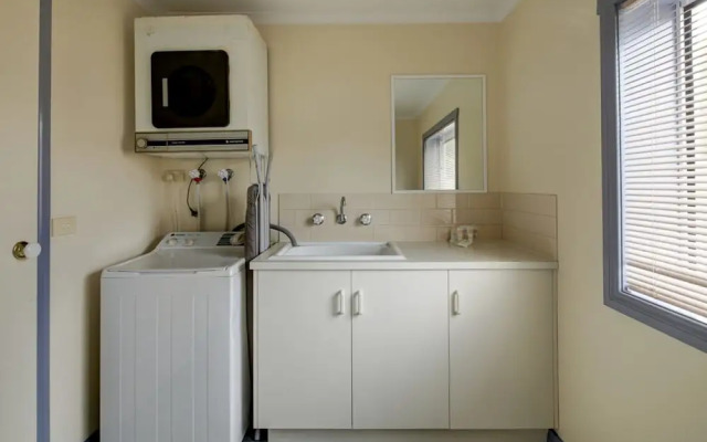 Beach Breeze Apartment