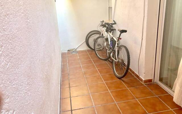 House With One Bedroom In Coslada, With Wonderful City View, Terrace And Wifi