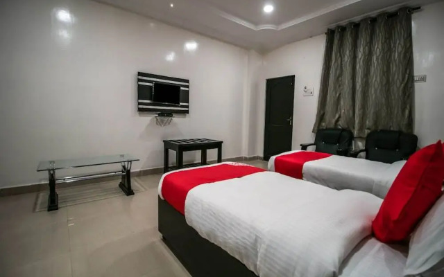 V V Pride by OYO Rooms