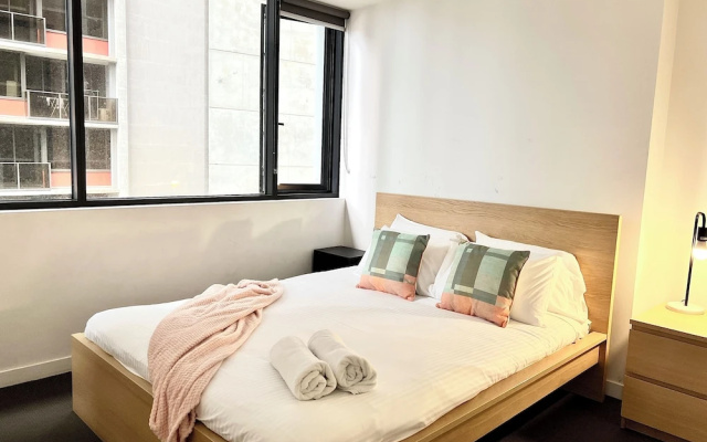 ReadySet Apartments at Manhattan