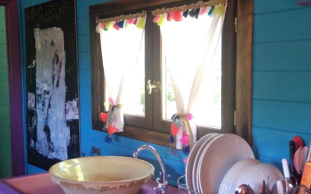 Domaine de Rhodes - Locations de Vacances / Vacation Rentals