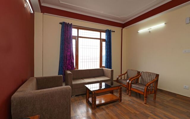 OYO 13421 Home Cozy Hill View 2BHK Chota Shimla