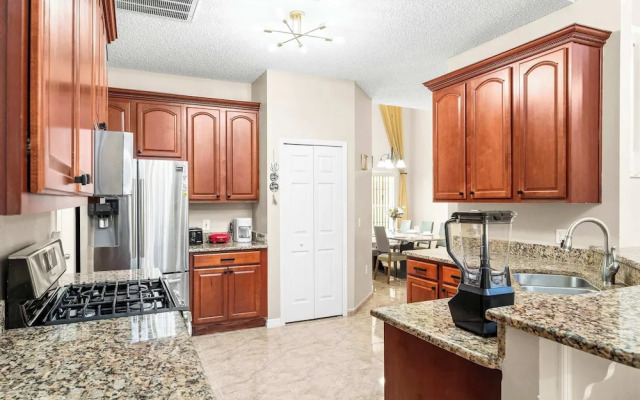 Jasmine Breeze Home for 12