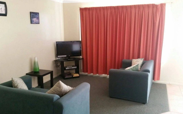 Clifford Park Holiday Motor Inn