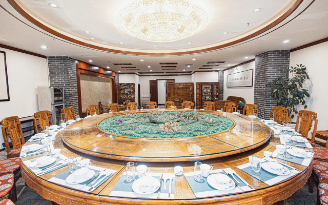 Sheng Bang Hotel