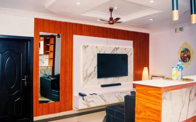 Ai-Royal Hotel & Suites