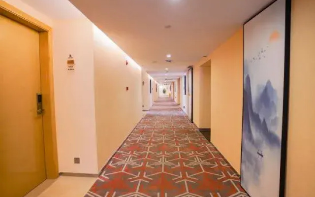 Kaidu Hotel (Mingzhu Light Rail Station Branch)