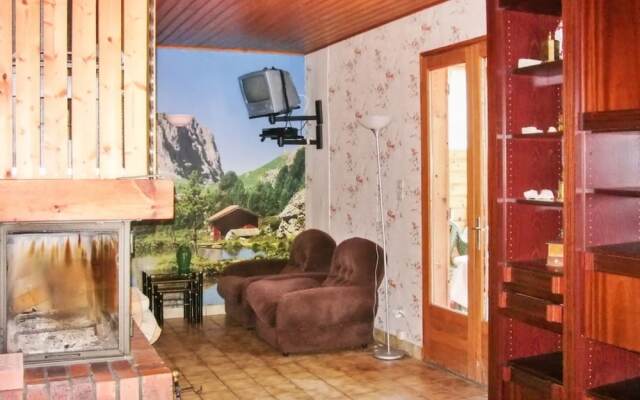 Chalet With 3 Bedrooms in Saint-gérons, With Wonderful Lake View, Pool