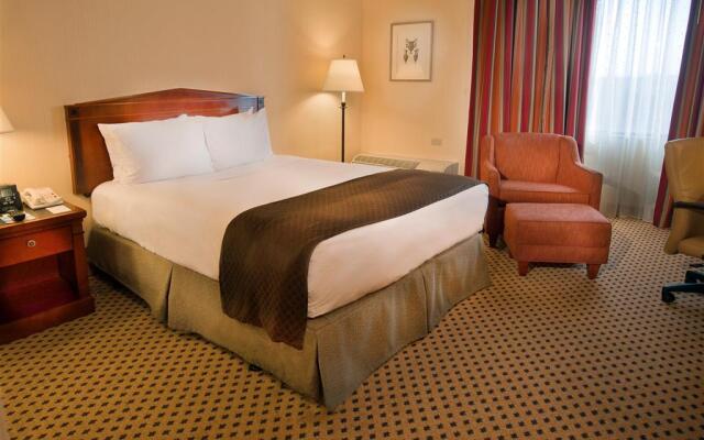 DoubleTree by Hilton Hotel St. Louis - Chesterfield