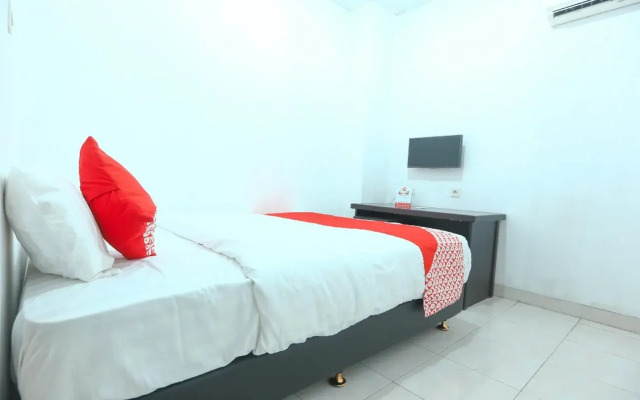 OYO 118 Dorothea Residence