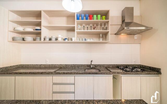 Apartamento com 03 dormitórios