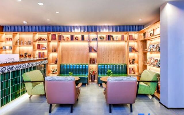 JAMES JOYCE COFFETEL （Chongqing Guanyinqiao Jiujie Store)