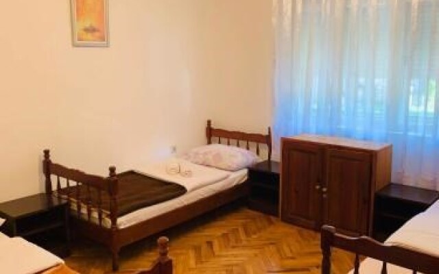 Hostel Holiday Cetinje