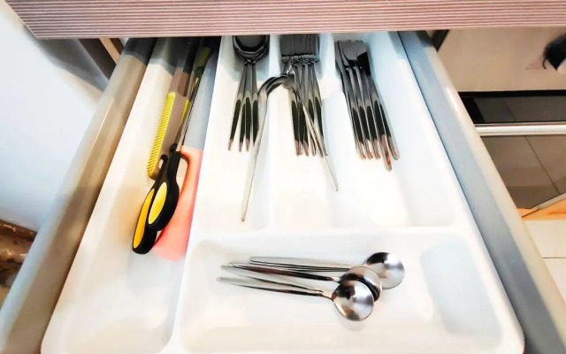 Глобус сеть апартаментов на улице Лётчика Грицевца 14А