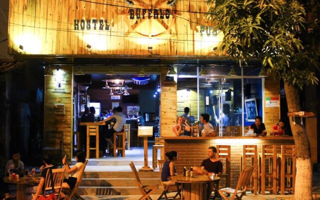 Buffalo Pub and Hostel