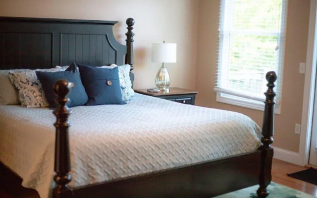 Lake Front Rendezvous