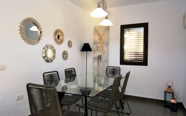 Luxury, Attached Villa With Heatable Pool Near Puerto del Carmen