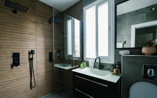 Carmel Beach House by Berry Stays