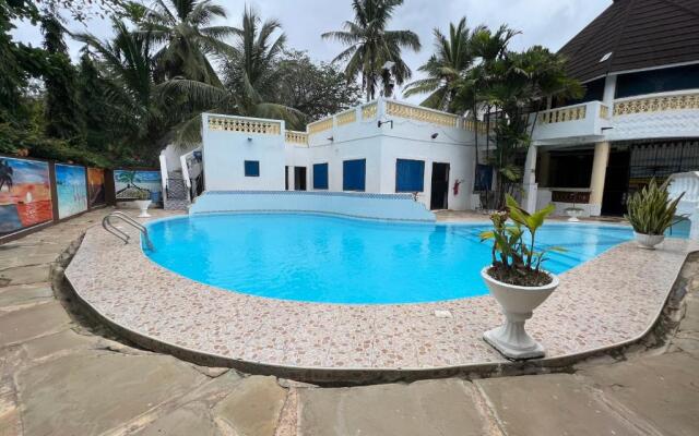 Beautiful and Charming 3-bed Room Villa in Diani