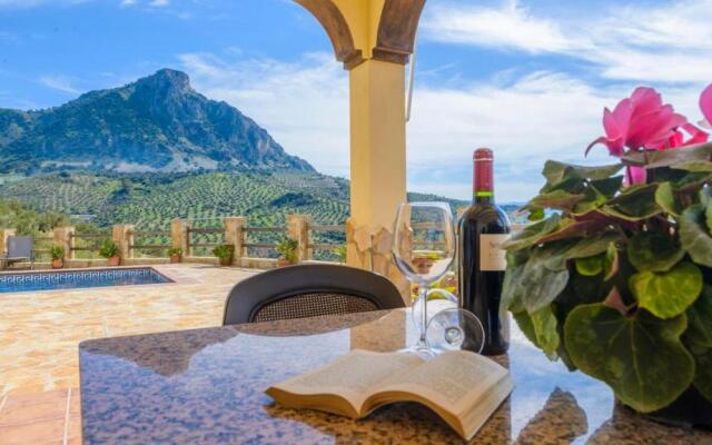 Casa Vistahermosa El Gastor by Ruralidays