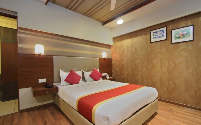 The Berrys Hotel by OYO