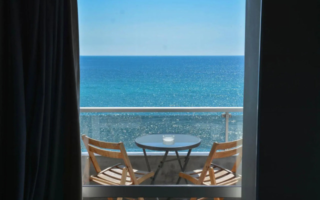 Scorpios Hotel