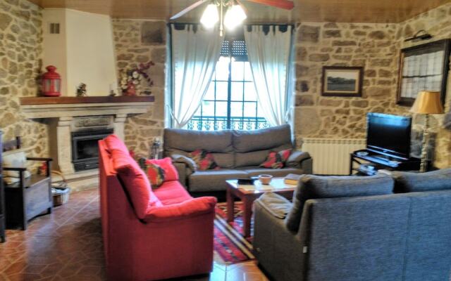 Casa Rural Os Carballos
