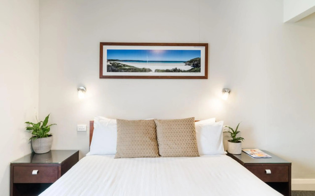 Huskisson Hotel