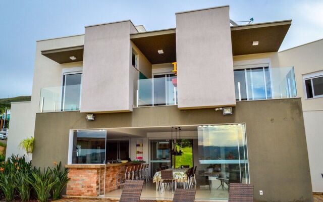 Suites de Luxo em Escarpas do Lago