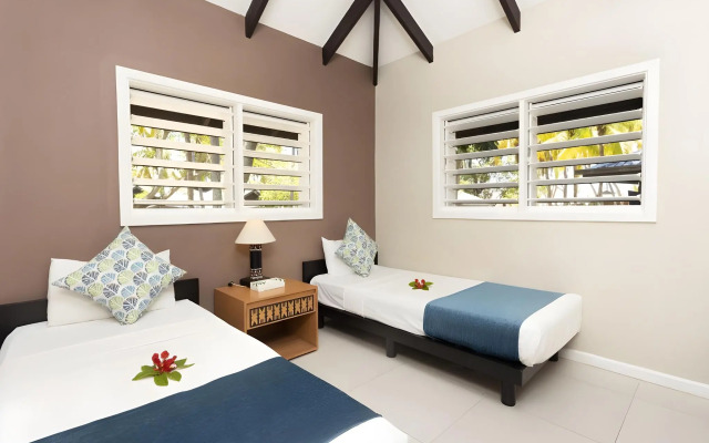 Plantation Island Resort