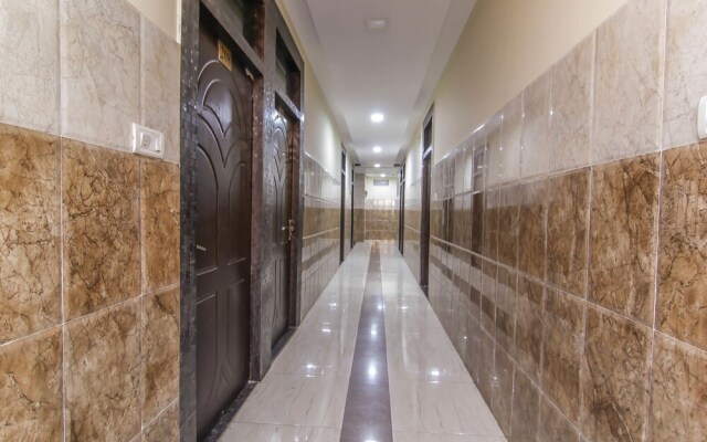 OYO Flagship 8393 Hotel Park Avenue