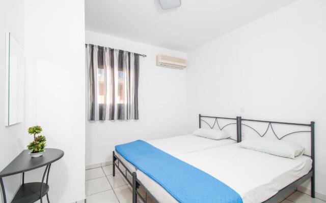 Toulas Studios & Apts No2