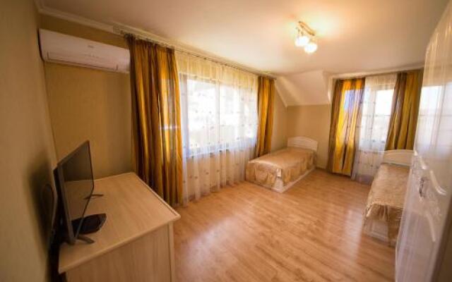 Guest House na Lizy Chaikinoy 9/1