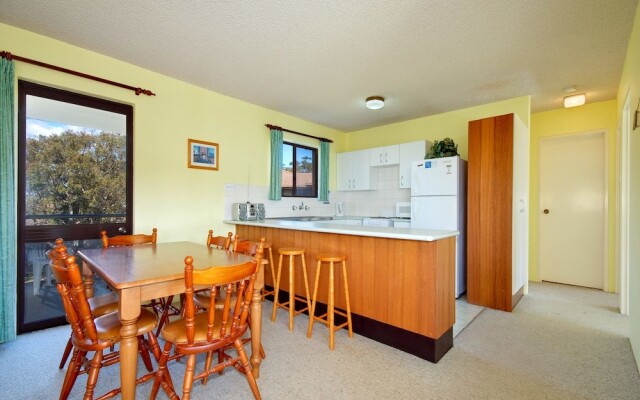 Promenade, Unit 10/8 Intrepid Close