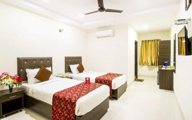Hotel Lotus Grand