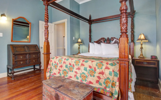 Inn on the Riverwalk