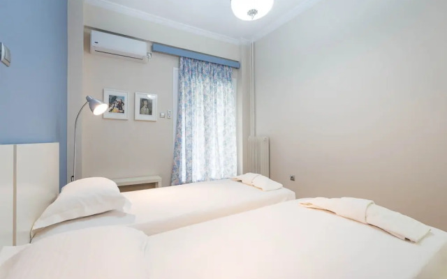 Three Bedrooms Apartment Under Acropolis