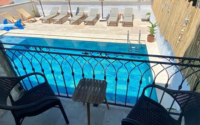 Serez Otel Alaçatı by La Mira