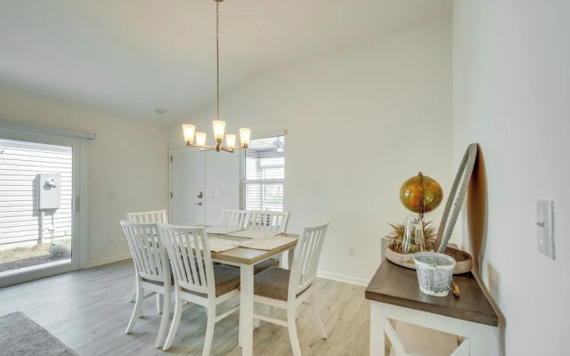 Pool Access, Patio & Grill: Sunny Florida Escape!