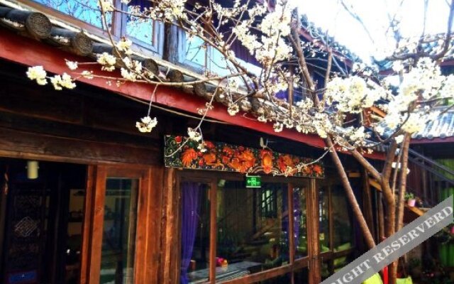 丽江阅草堂客栈