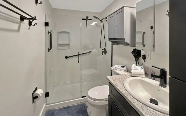 Gateway Condominiums A10 Brought to you by GetAway Vacations