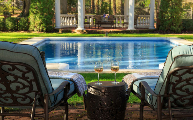 The Twelve Oaks Bed & Breakfast