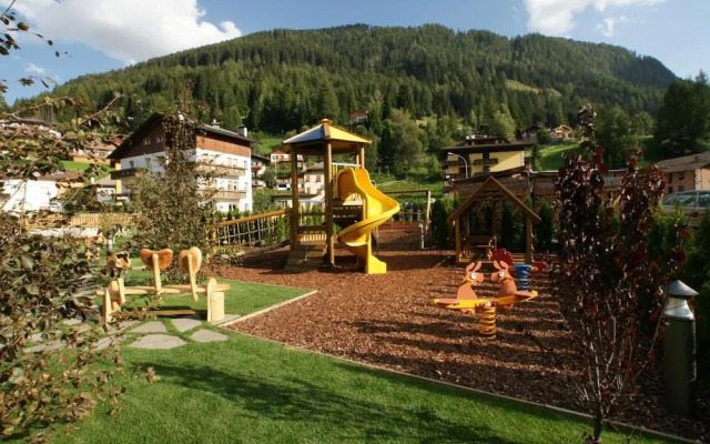 Apart-hotel Adler Moena