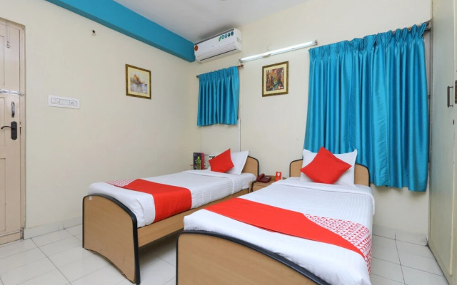 OYO 2704 Apartment Anna Salai