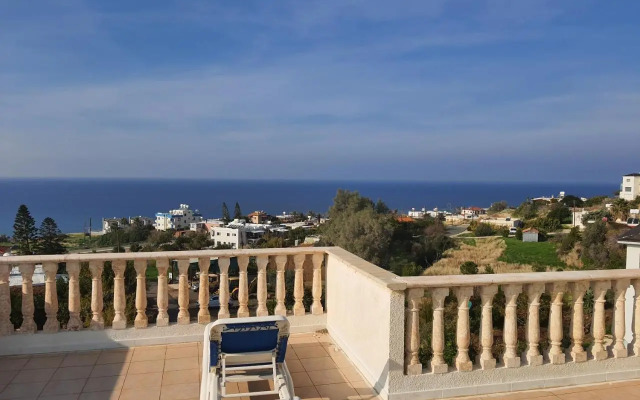 JOANNA SUNSET APTS Pomos