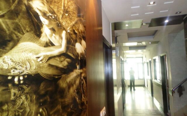 Hotel Millennium 2000 Dx