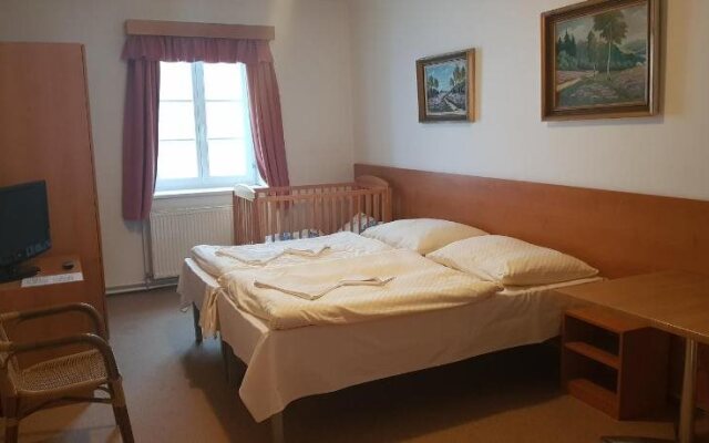 Městský Hotel Dorinka