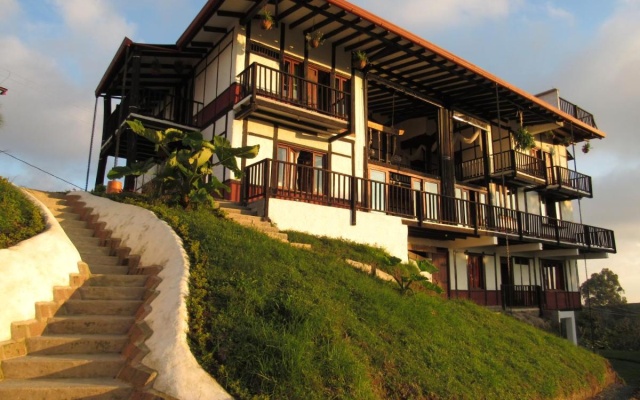 Coffee Tree Boutique Hostel