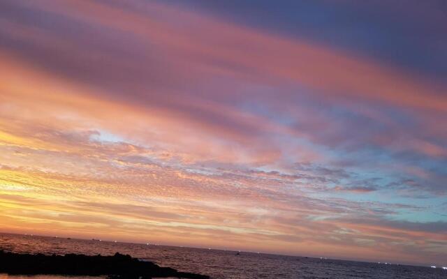 Jeju Sea Palace Pension (Jeju Badaseong Pension)